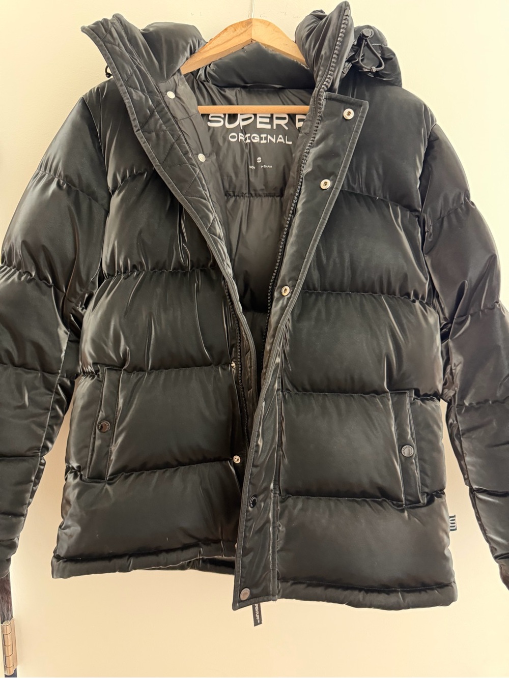 Aritzia Super Puff Black Iridescent